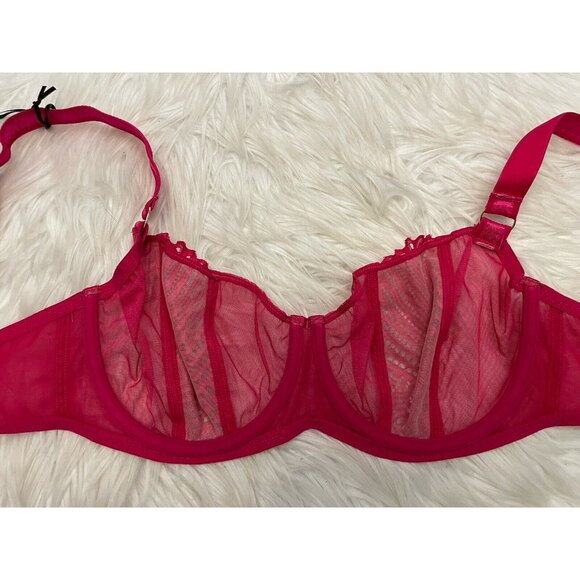 Chic Lace Underwire Bra in Vibrant Pink - Picture 6 of 8